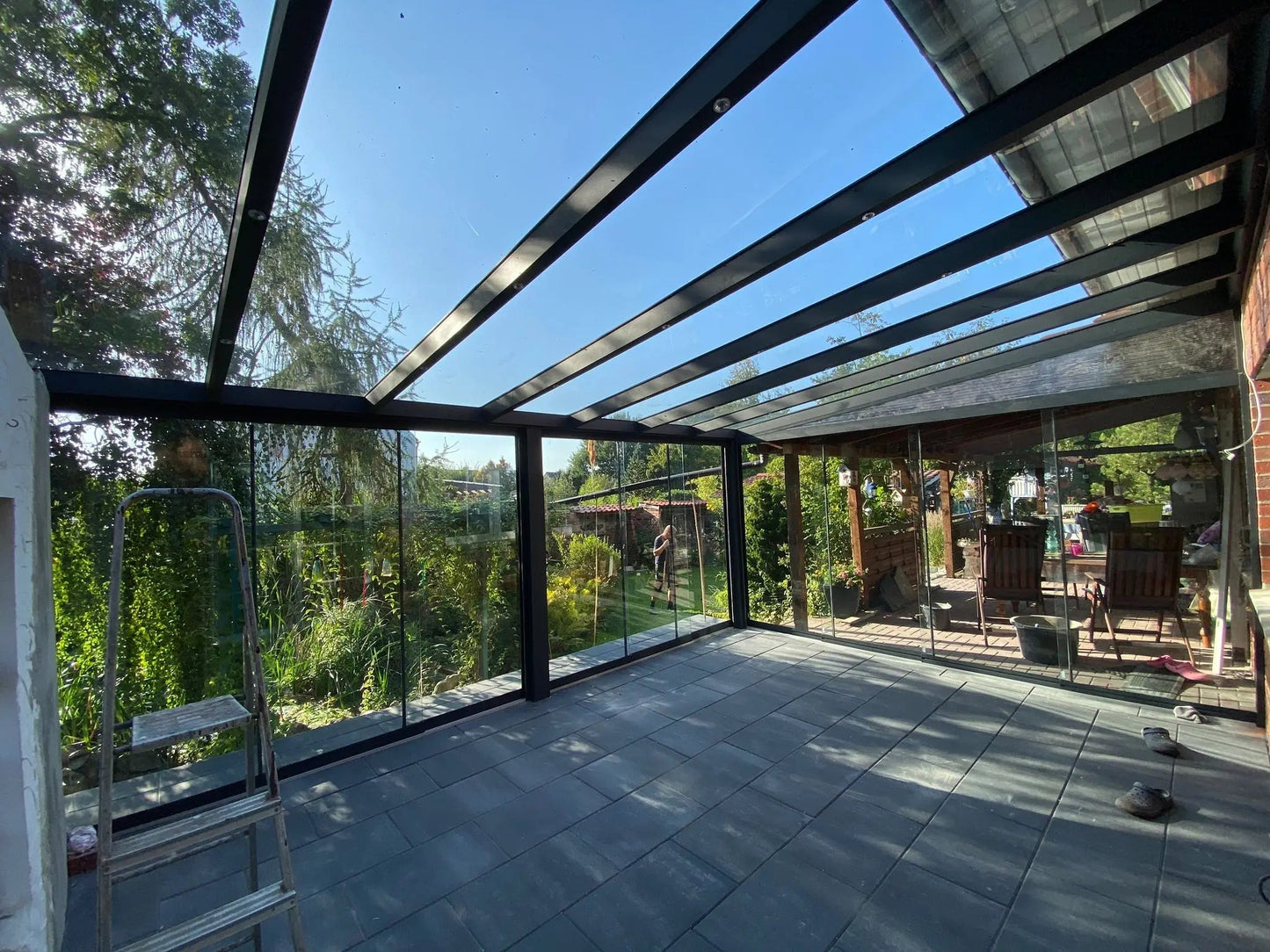 Alu Premium Kaltwintergarten Innenansicht im Aufbau